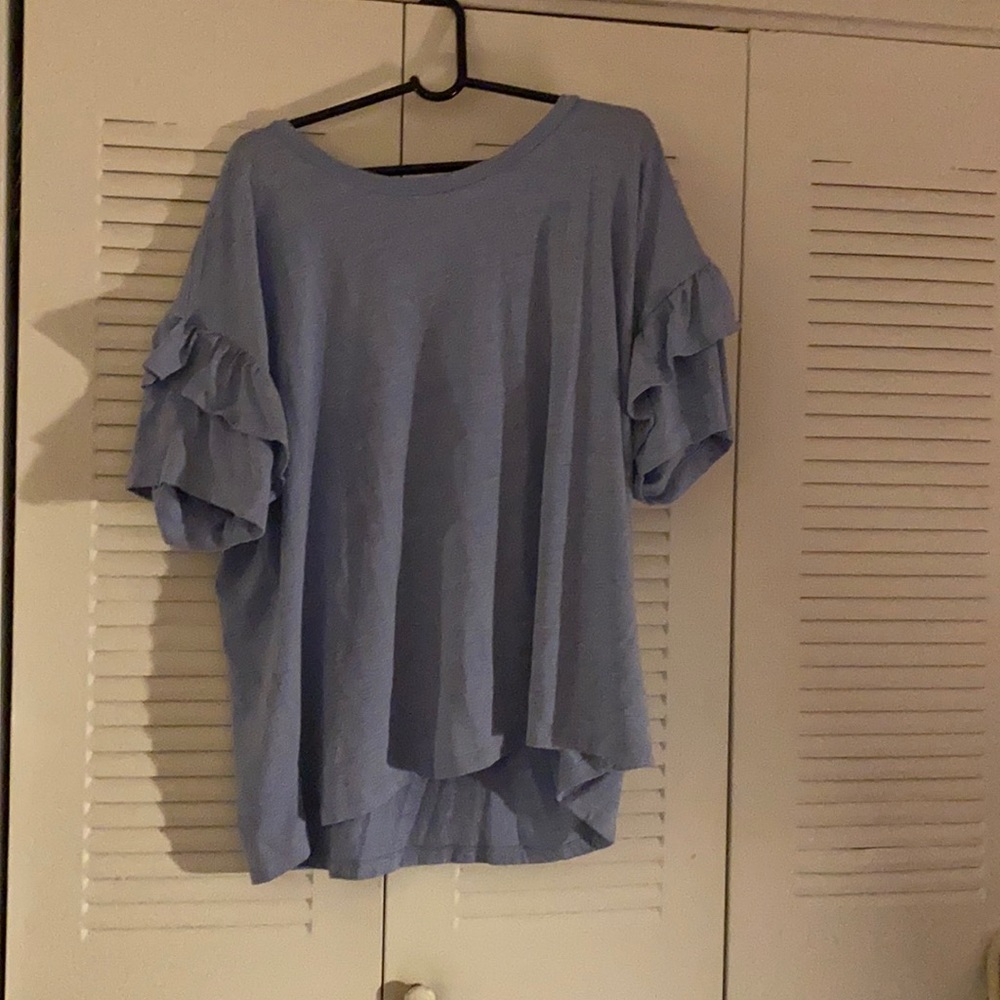 Ruffle sleeves shirt